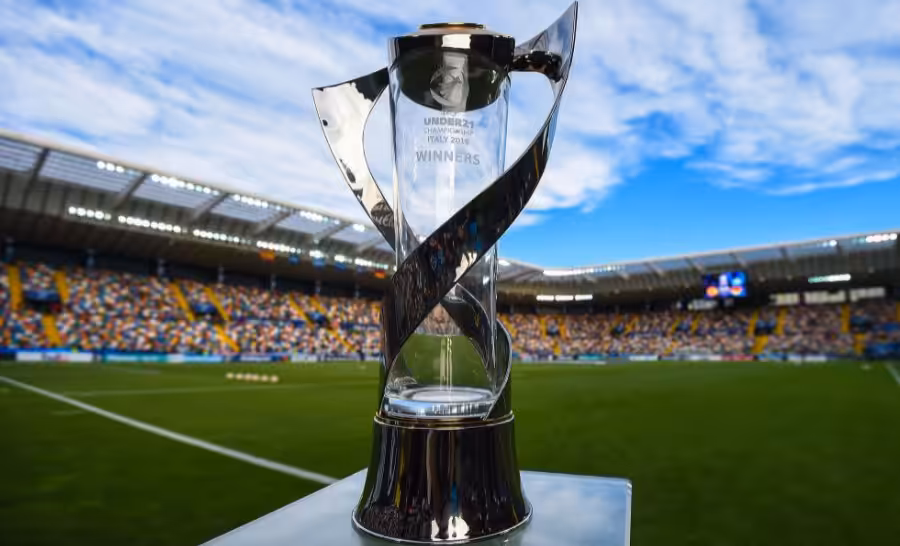 Kvalifikace ME do 21 let fotbal – program, výsledky, skupiny, tabulky. Češi i nadále na prvním místě skupiny G! 1 Kvalifikace ME do 21 let program, tabulka, češi